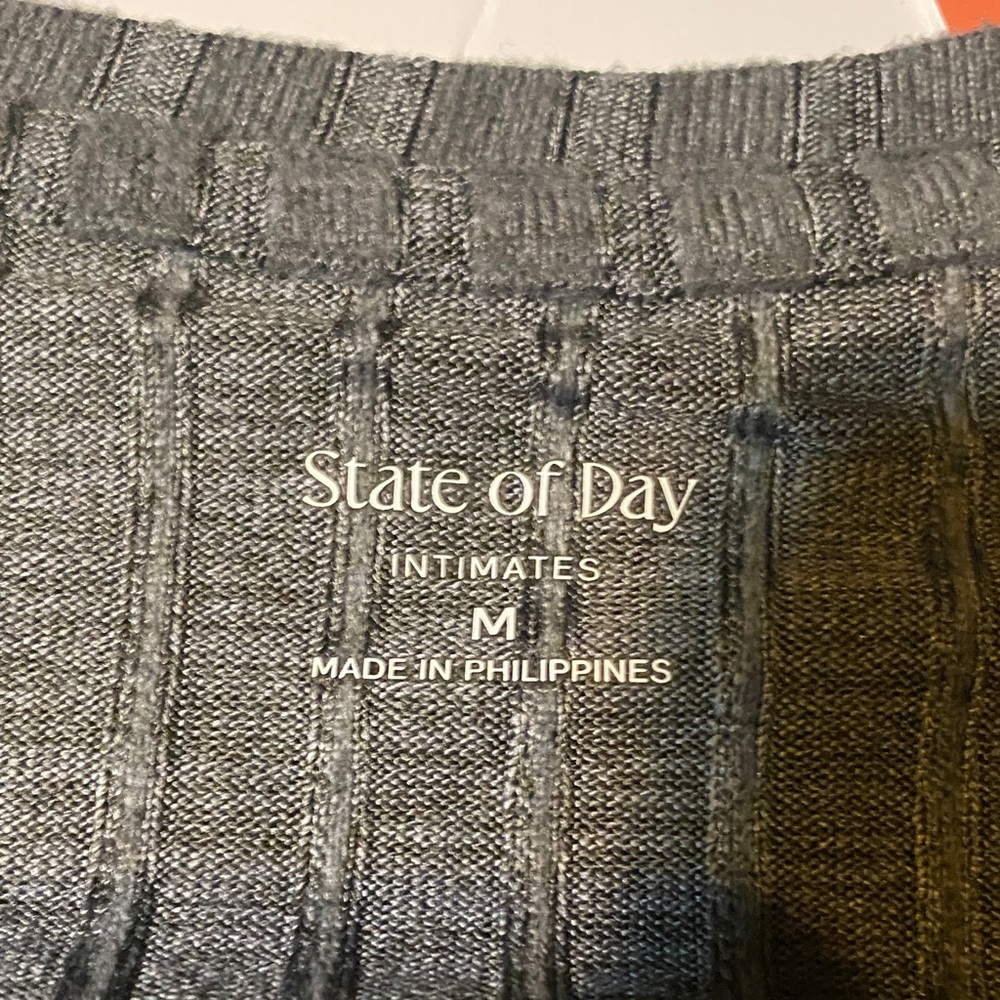 Gray Ribbed Women's Pajama Top and Bottoms - Picture 3 of 5